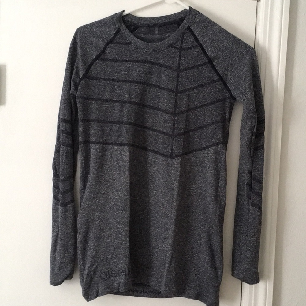 Oiselle athletic top